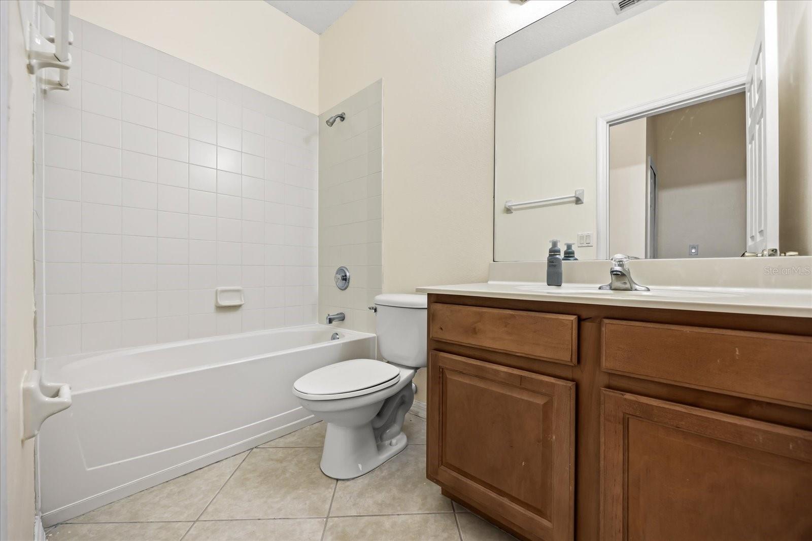 Image 18 of 32 For 9427 Edenshire Circle