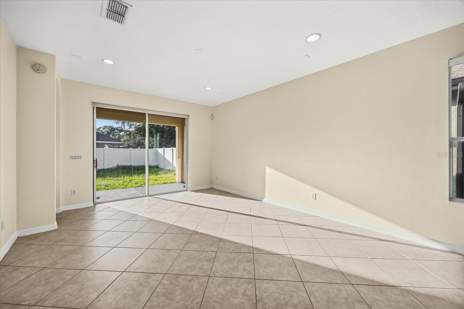 Image 3 of 32 For 9427 Edenshire Circle