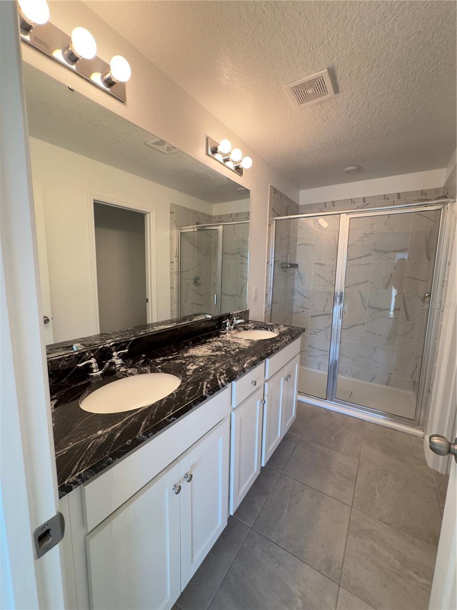 Image 12 of 22 For 2512 Blowing Breeze Avenue