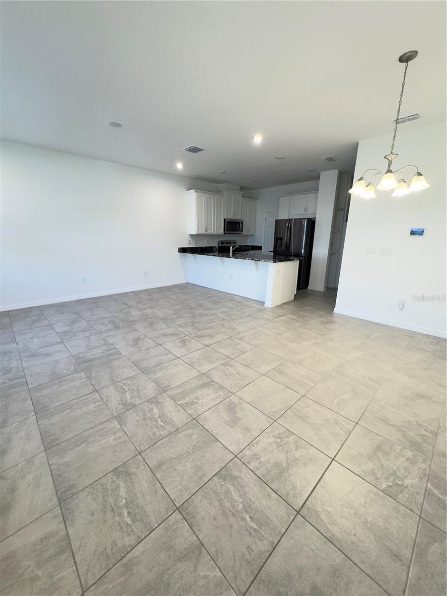 Image 6 of 22 For 2512 Blowing Breeze Avenue