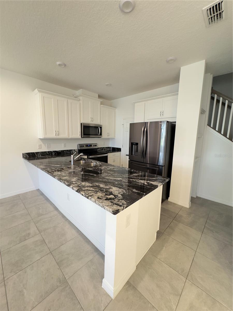 Image 7 of 22 For 2512 Blowing Breeze Avenue