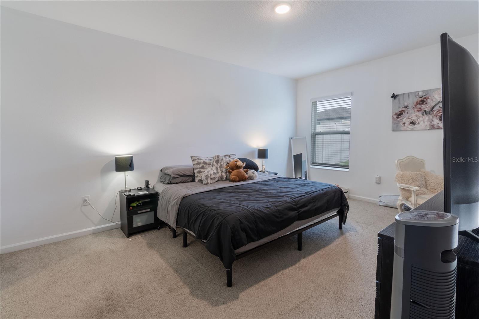 Image 2 of 17 For 861 Cambridge Drive