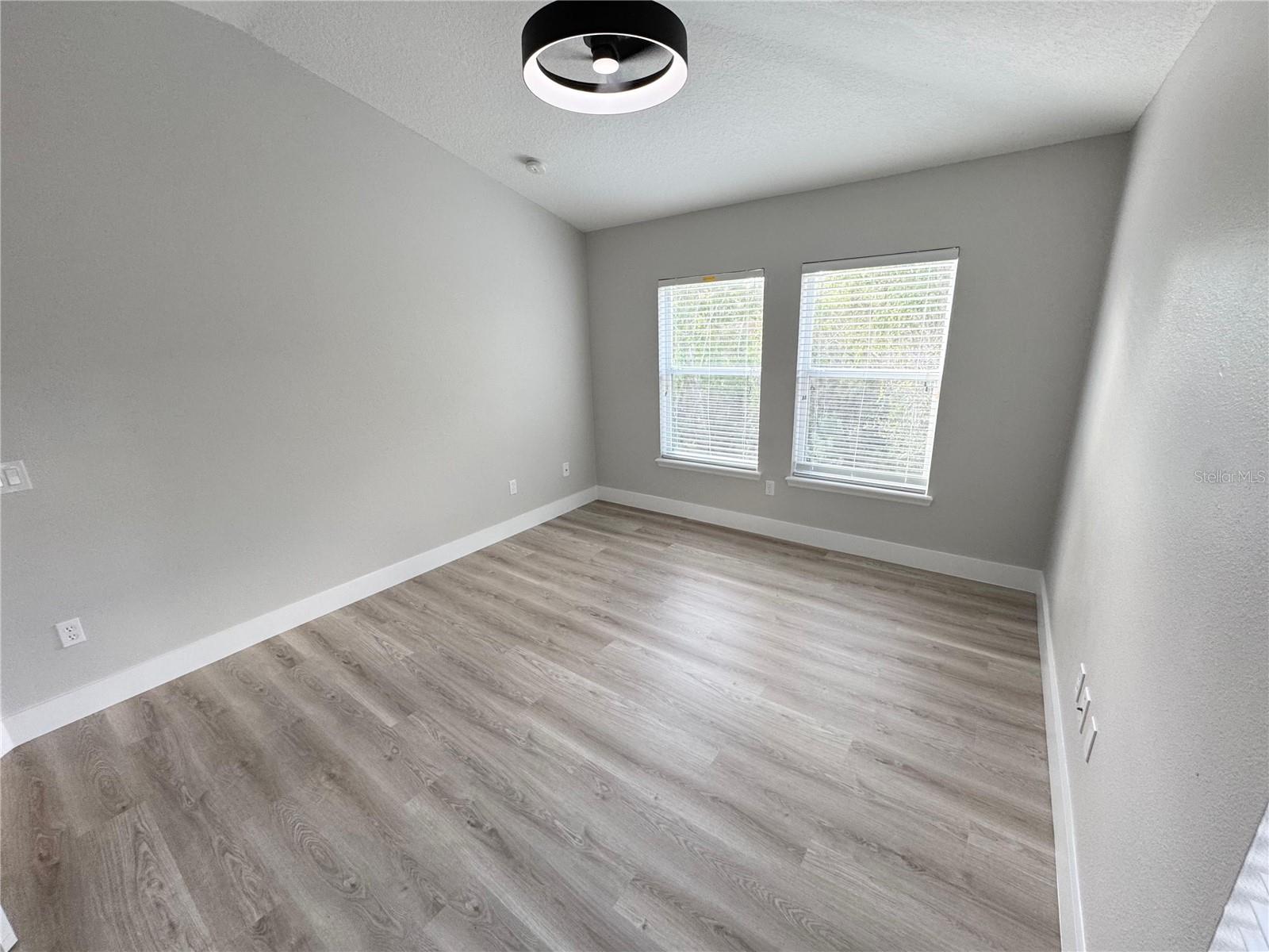 Image 24 of 41 For 10703 Yellow Tiger Lily Drive 24a