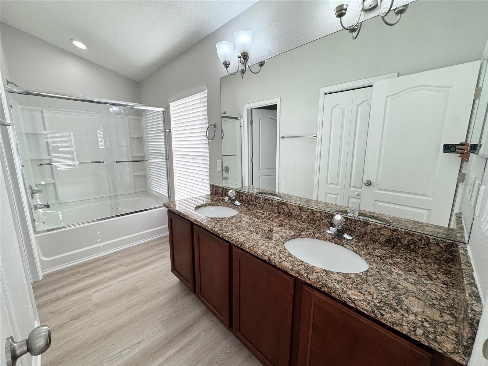 Image 25 of 41 For 10703 Yellow Tiger Lily Drive 24a