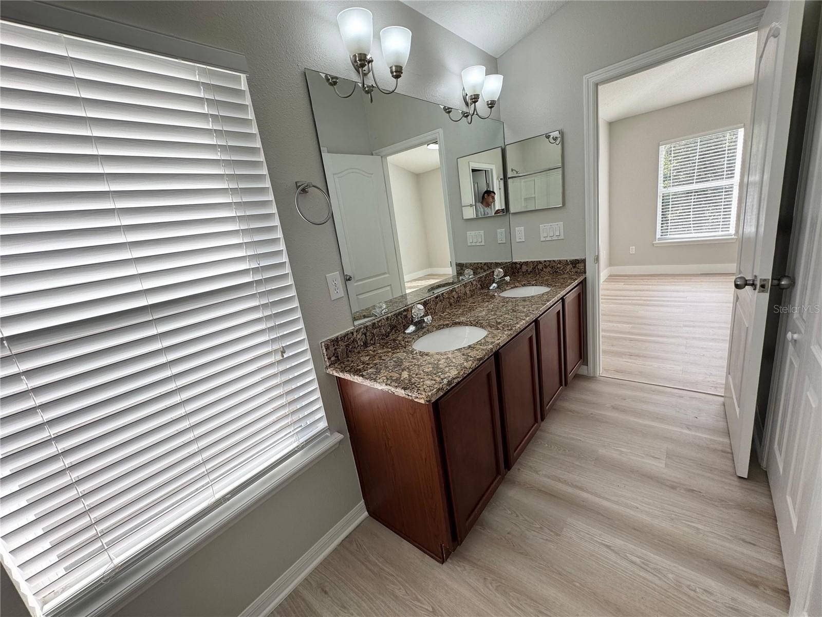 Image 26 of 41 For 10703 Yellow Tiger Lily Drive 24a