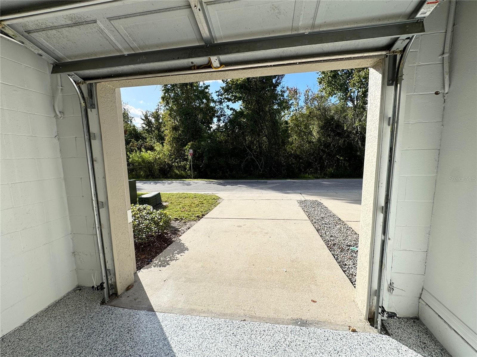 Image 37 of 41 For 10703 Yellow Tiger Lily Drive 24a