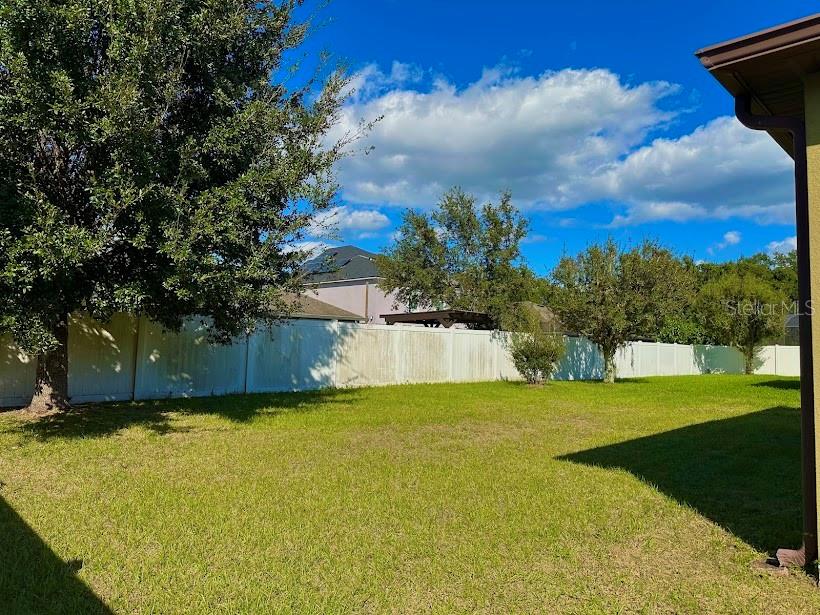 Image 34 of 39 For 4643 Doral Park Avenue
