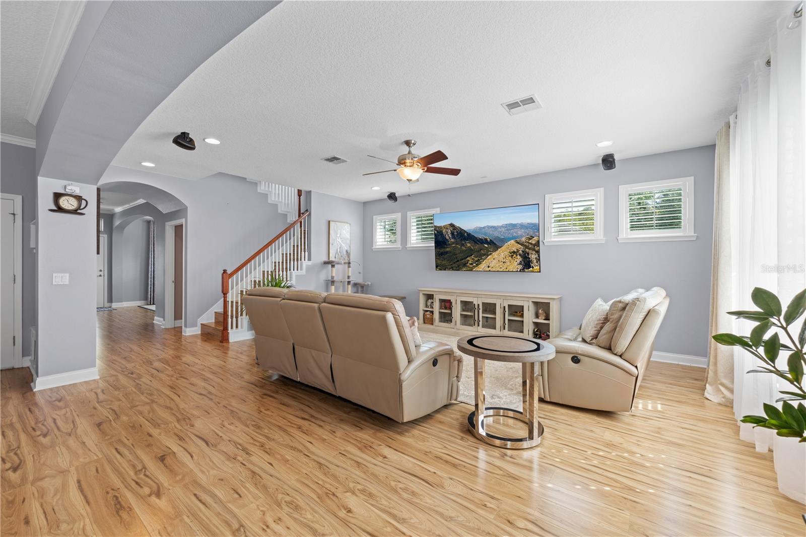 Listing photo id 20 for 10680 Billings Street