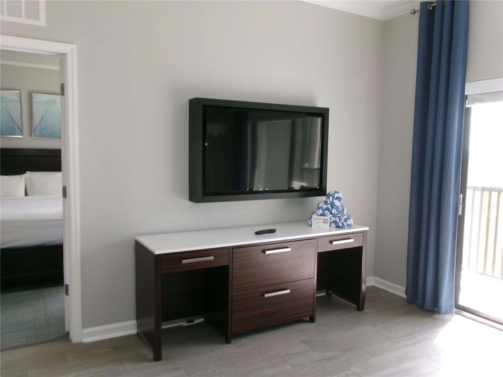 Image 13 of 73 For 14501 Grove Resort Avenue 1612