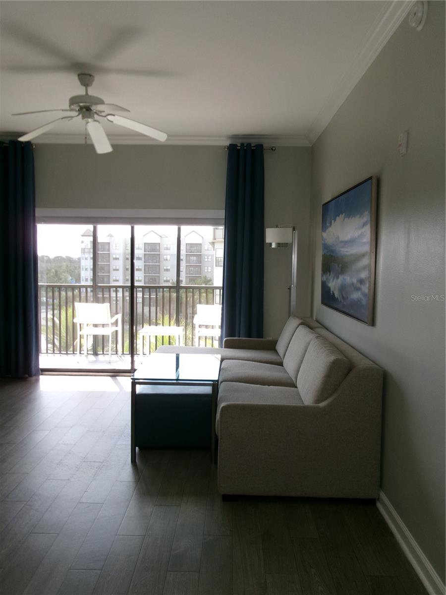 Image 16 of 73 For 14501 Grove Resort Avenue 1612