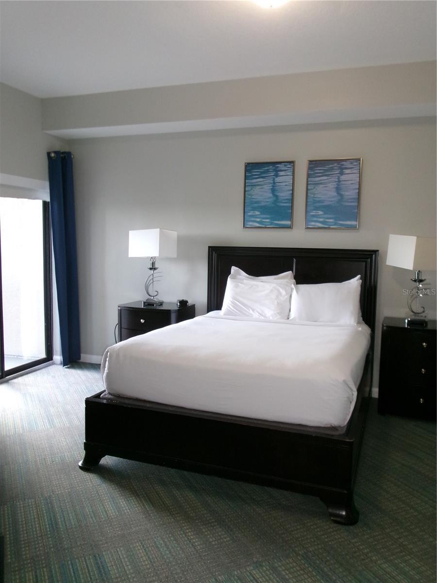 Image 18 of 73 For 14501 Grove Resort Avenue 1612