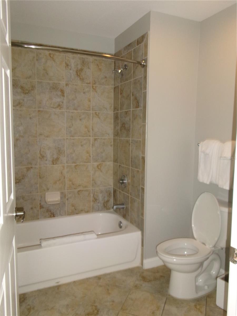 Image 23 of 73 For 14501 Grove Resort Avenue 1612