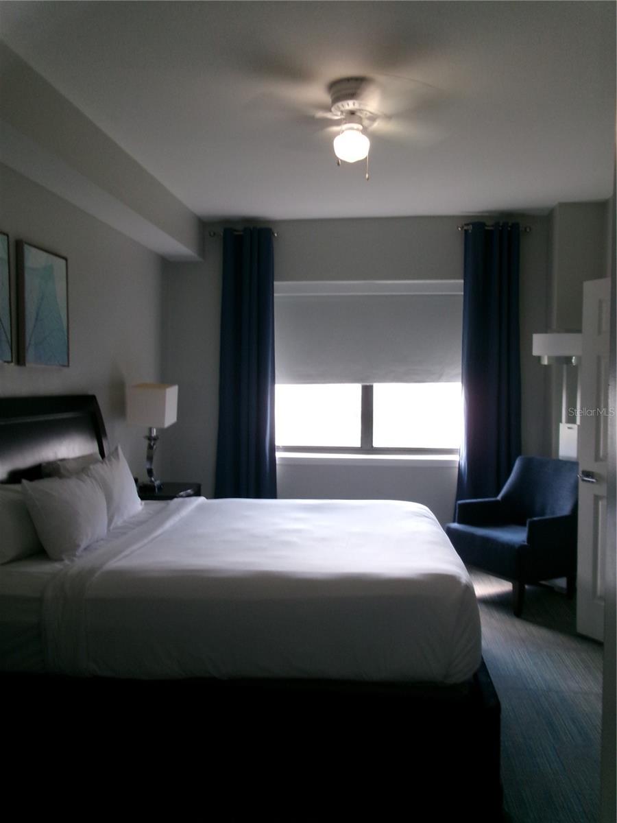 Image 24 of 73 For 14501 Grove Resort Avenue 1612