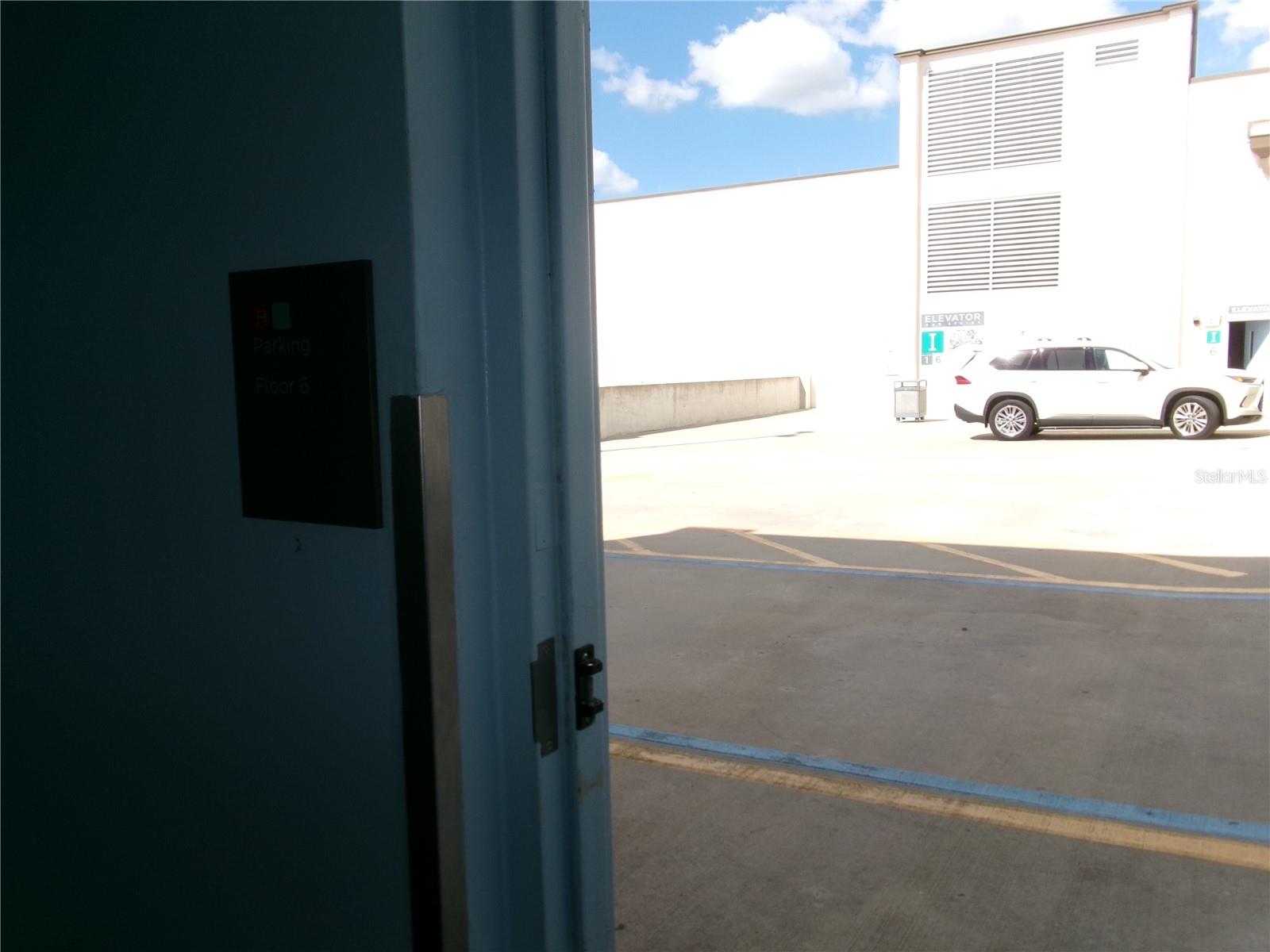 Image 30 of 73 For 14501 Grove Resort Avenue 1612