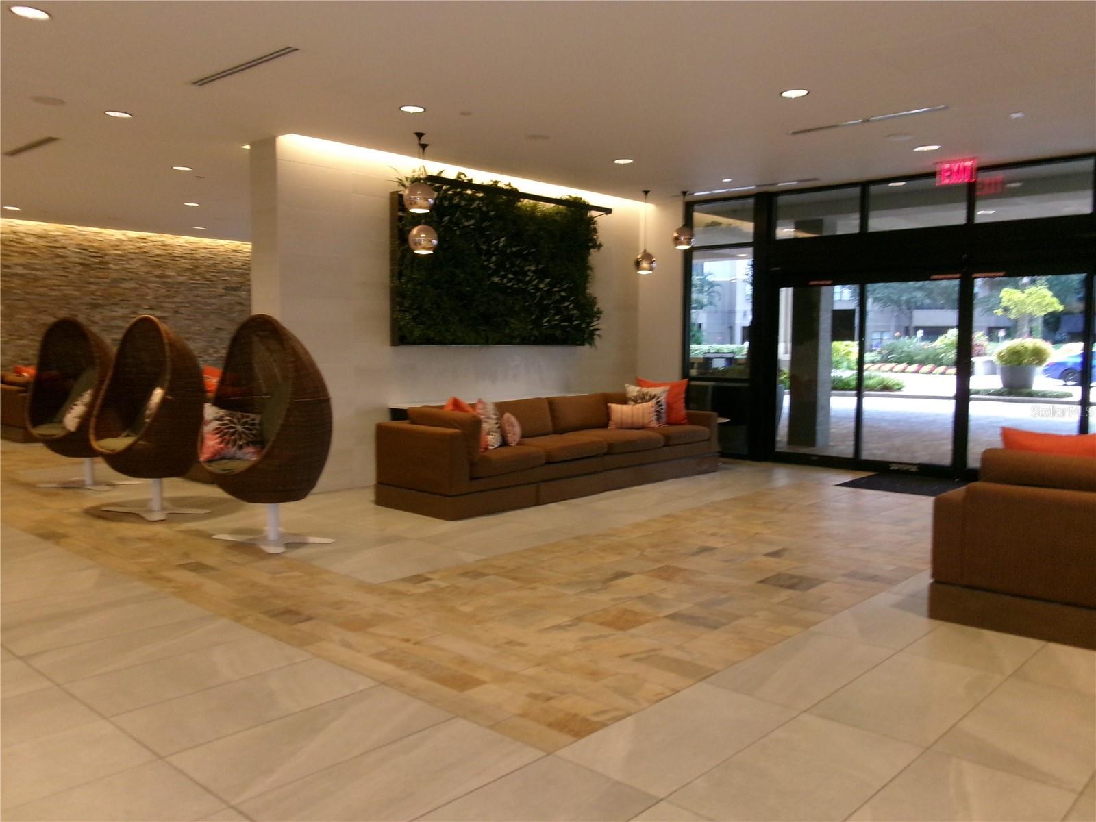 Image 35 of 73 For 14501 Grove Resort Avenue 1612