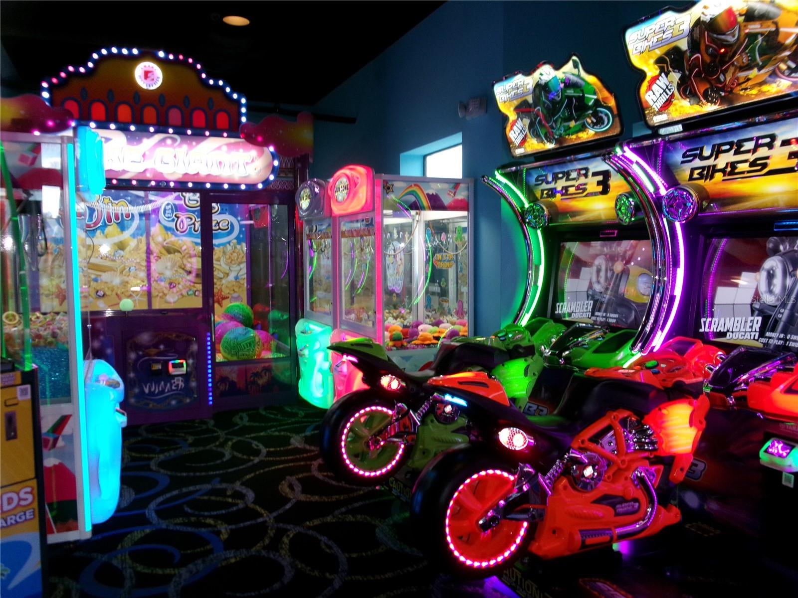 Image 69 of 73 For 14501 Grove Resort Avenue 1612