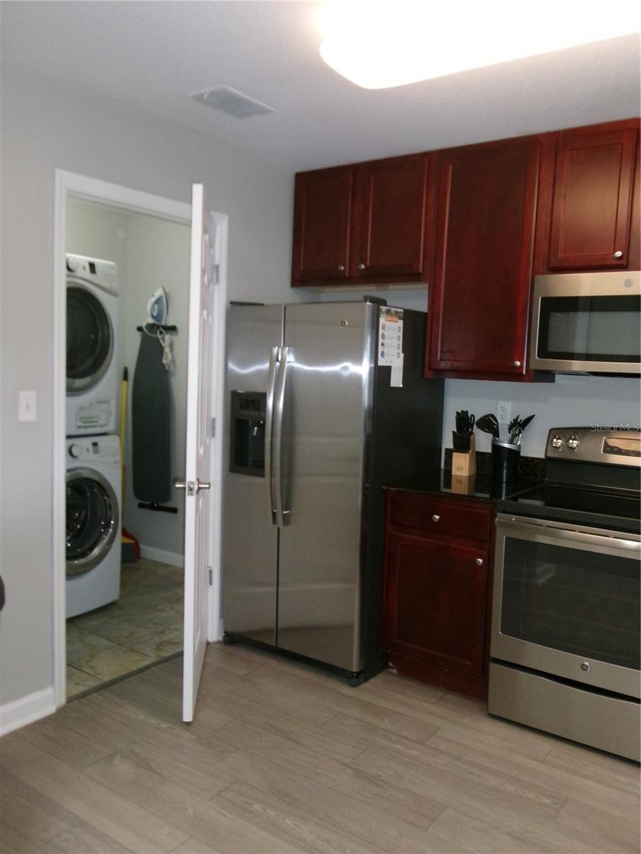 Image 7 of 73 For 14501 Grove Resort Avenue 1612