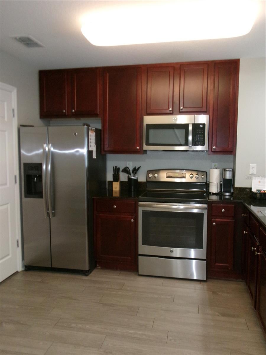 Image 9 of 73 For 14501 Grove Resort Avenue 1612