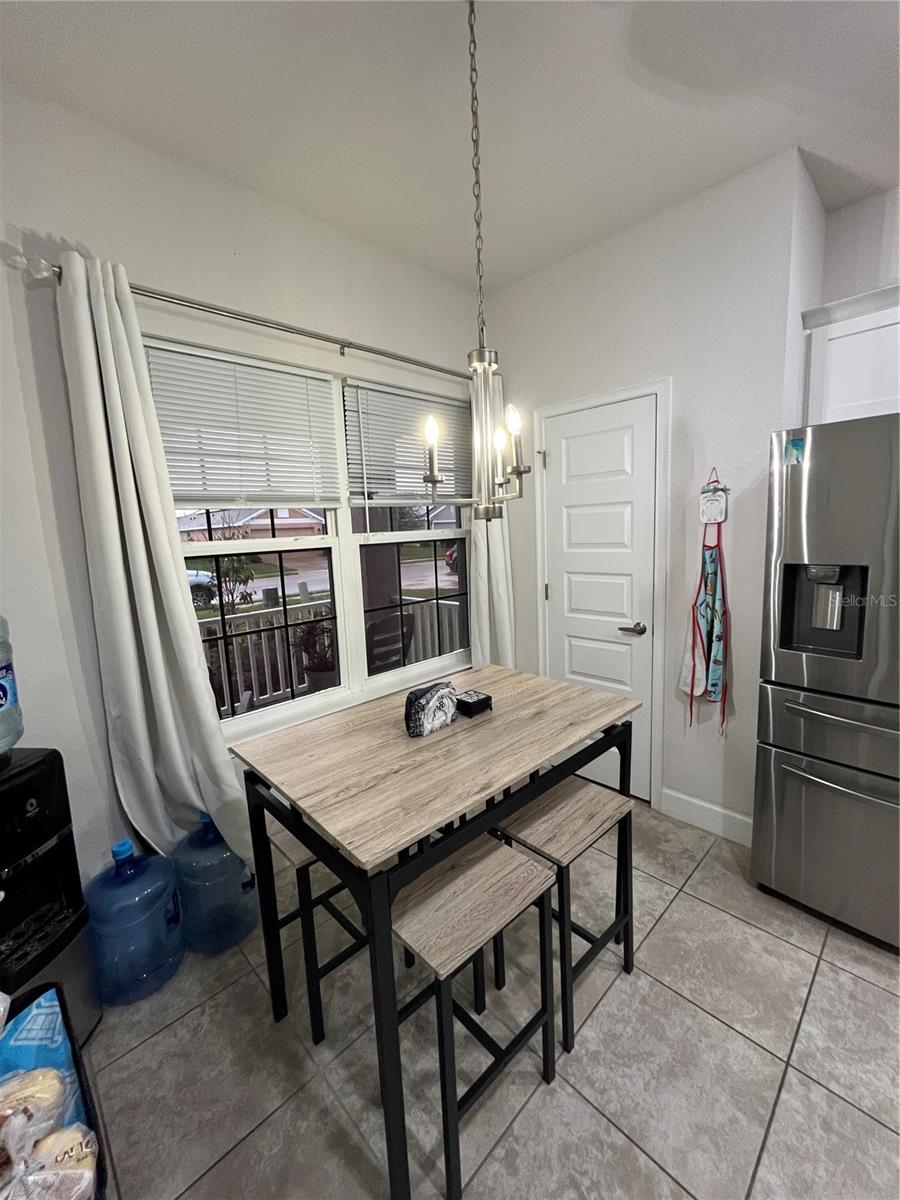 Image 17 of 79 For 823 Chinoy Road