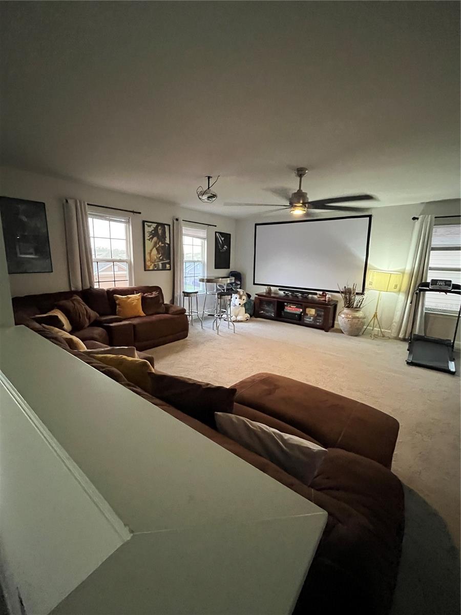 Image 38 of 79 For 823 Chinoy Road