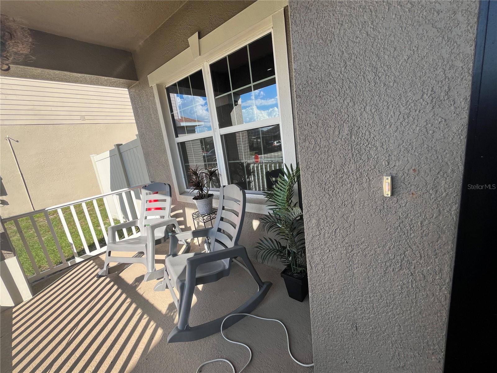 Image 4 of 79 For 823 Chinoy Road