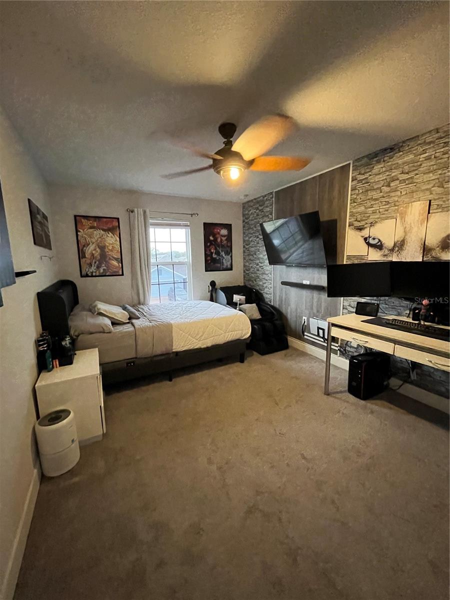 Image 62 of 79 For 823 Chinoy Road