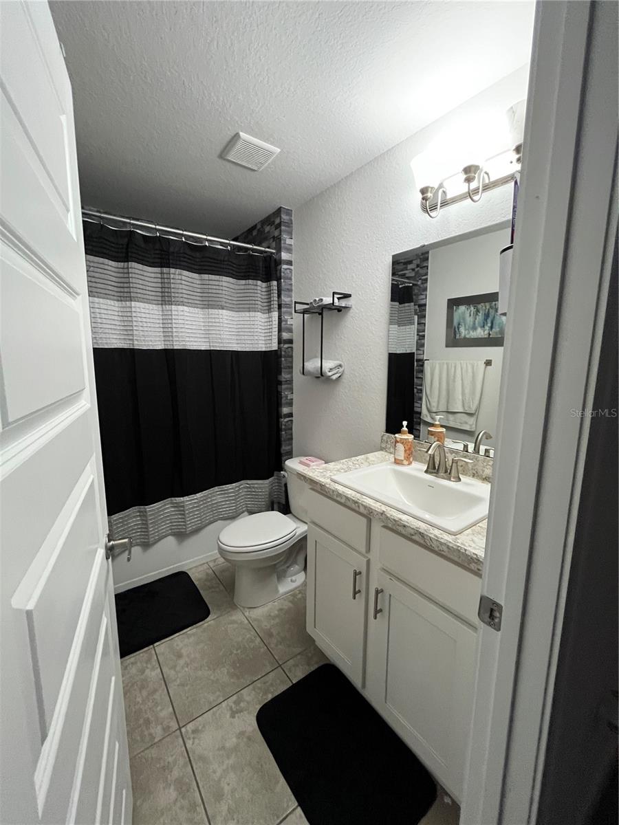 Image 70 of 79 For 823 Chinoy Road