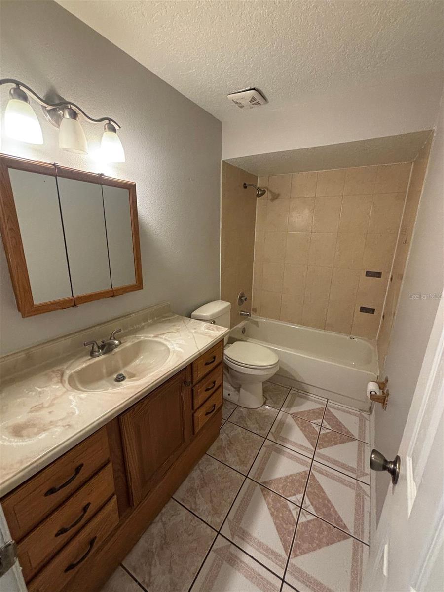 Image 21 of 26 For 655 Bear Court