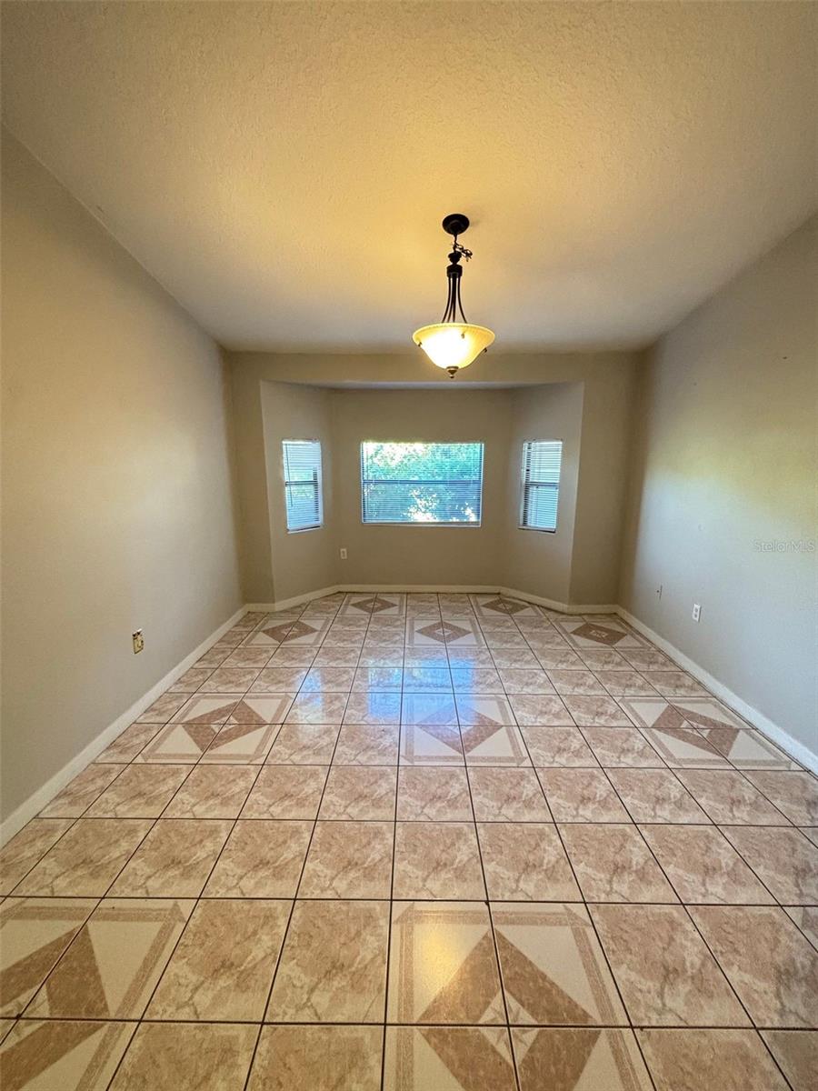 Image 5 of 26 For 655 Bear Court