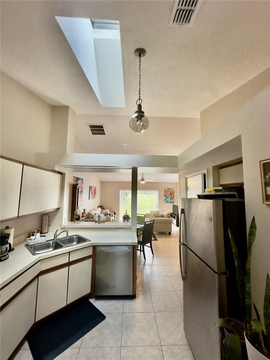 Image 22 of 38 For 13329 Laver Lane