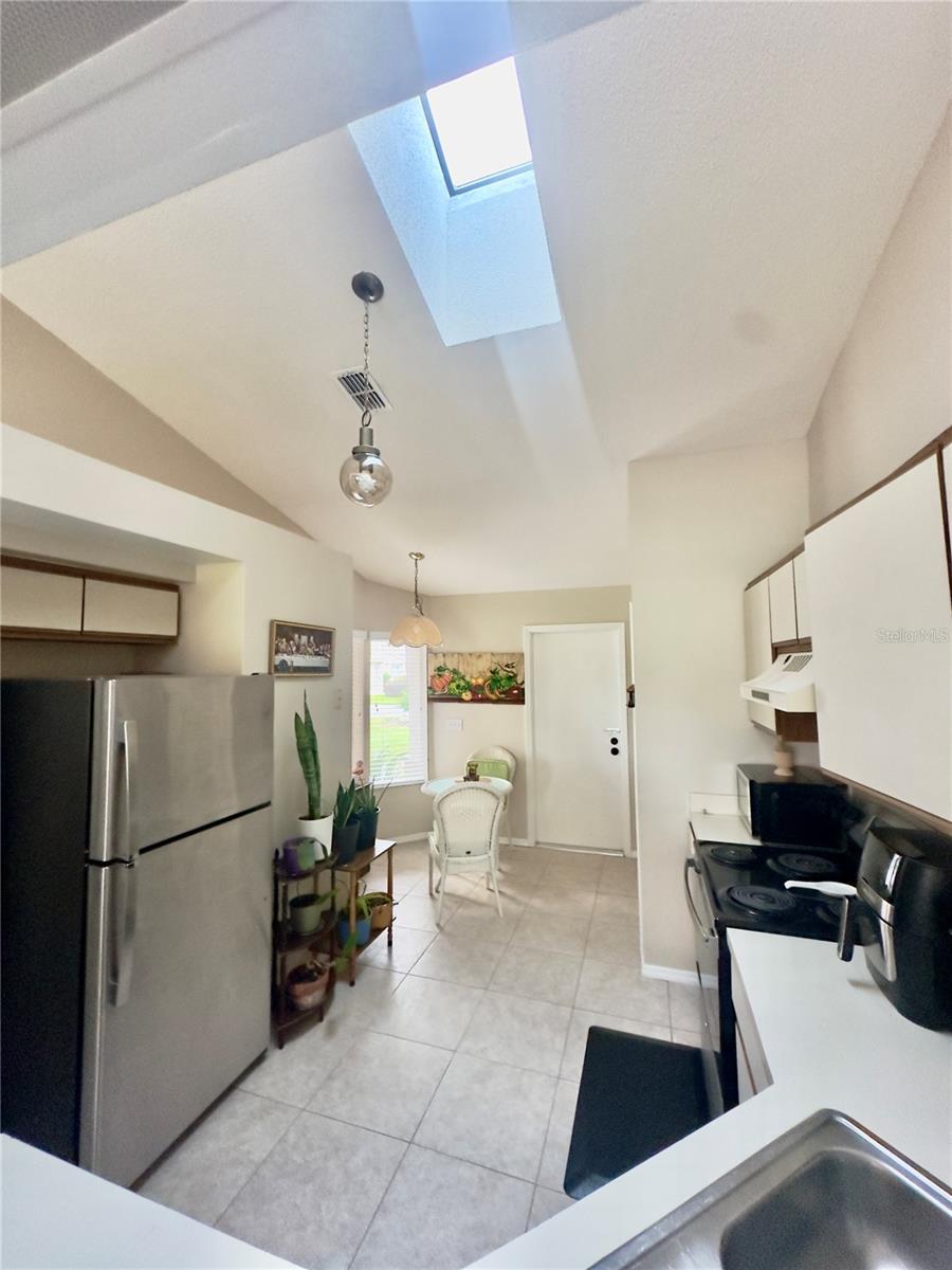 Image 24 of 38 For 13329 Laver Lane