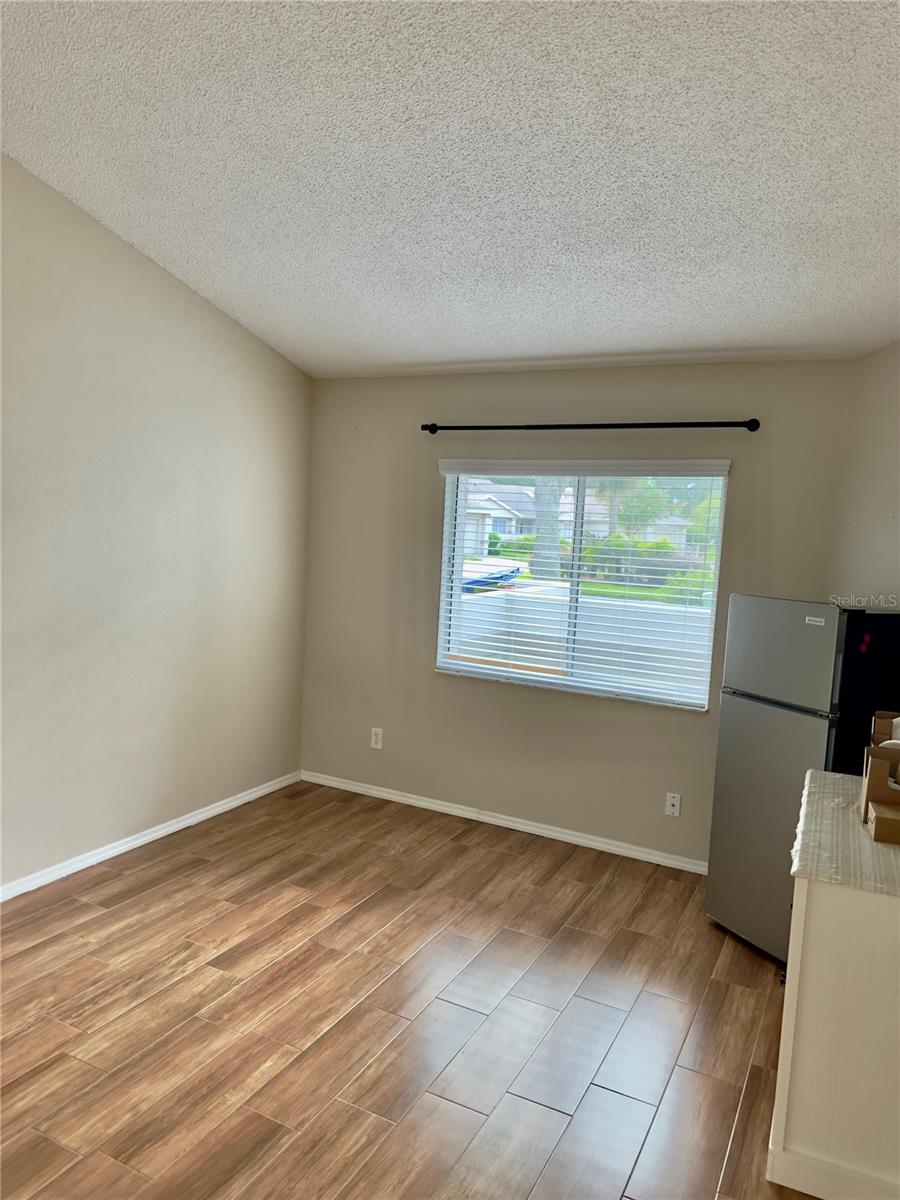 Image 26 of 38 For 13329 Laver Lane