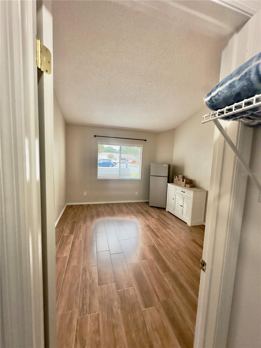 Image 28 of 38 For 13329 Laver Lane