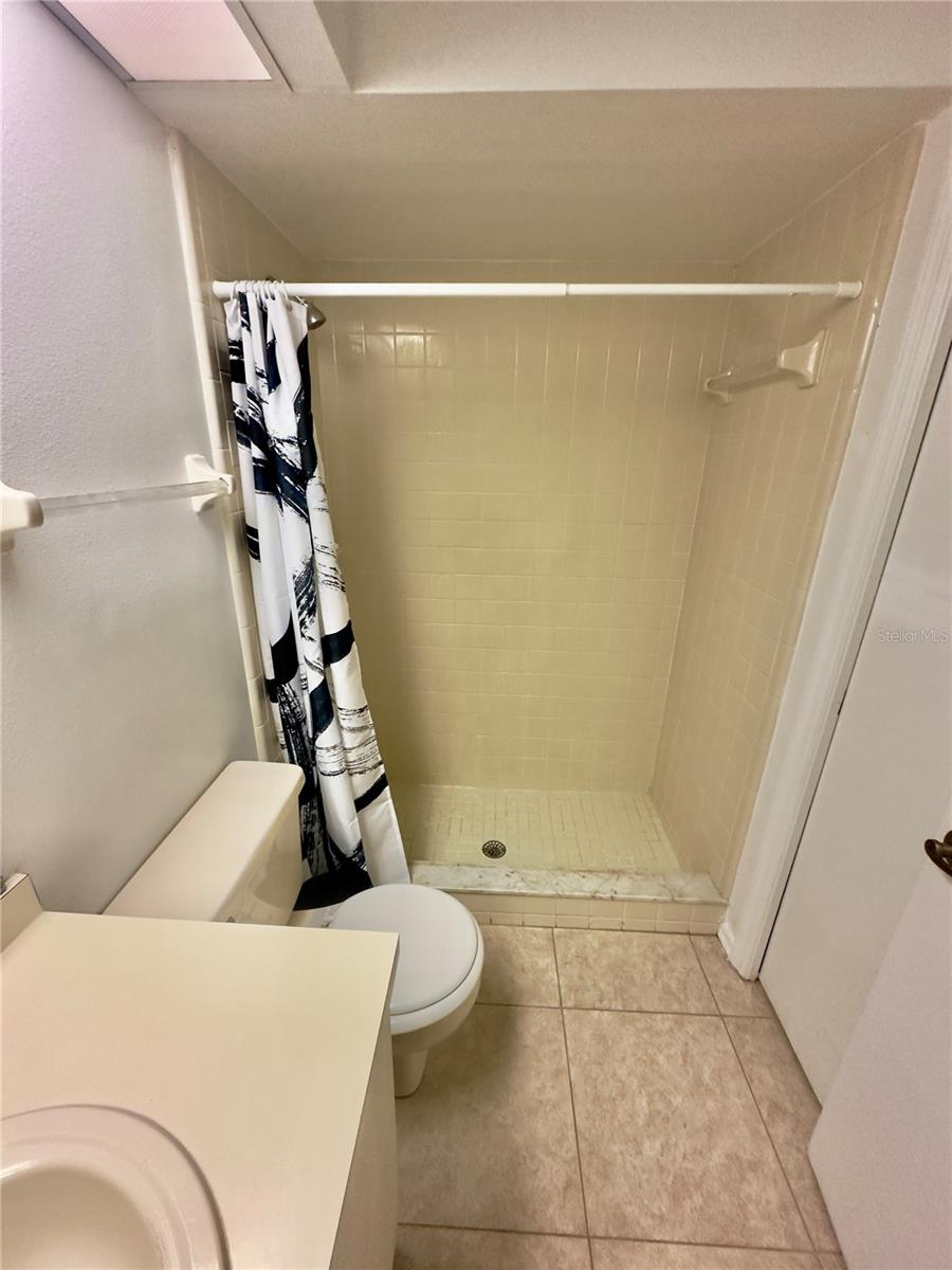 Image 30 of 38 For 13329 Laver Lane