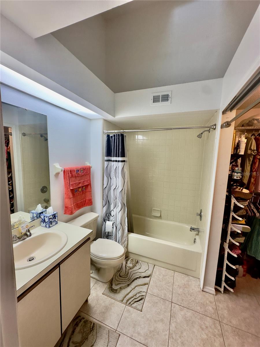 Image 36 of 38 For 13329 Laver Lane