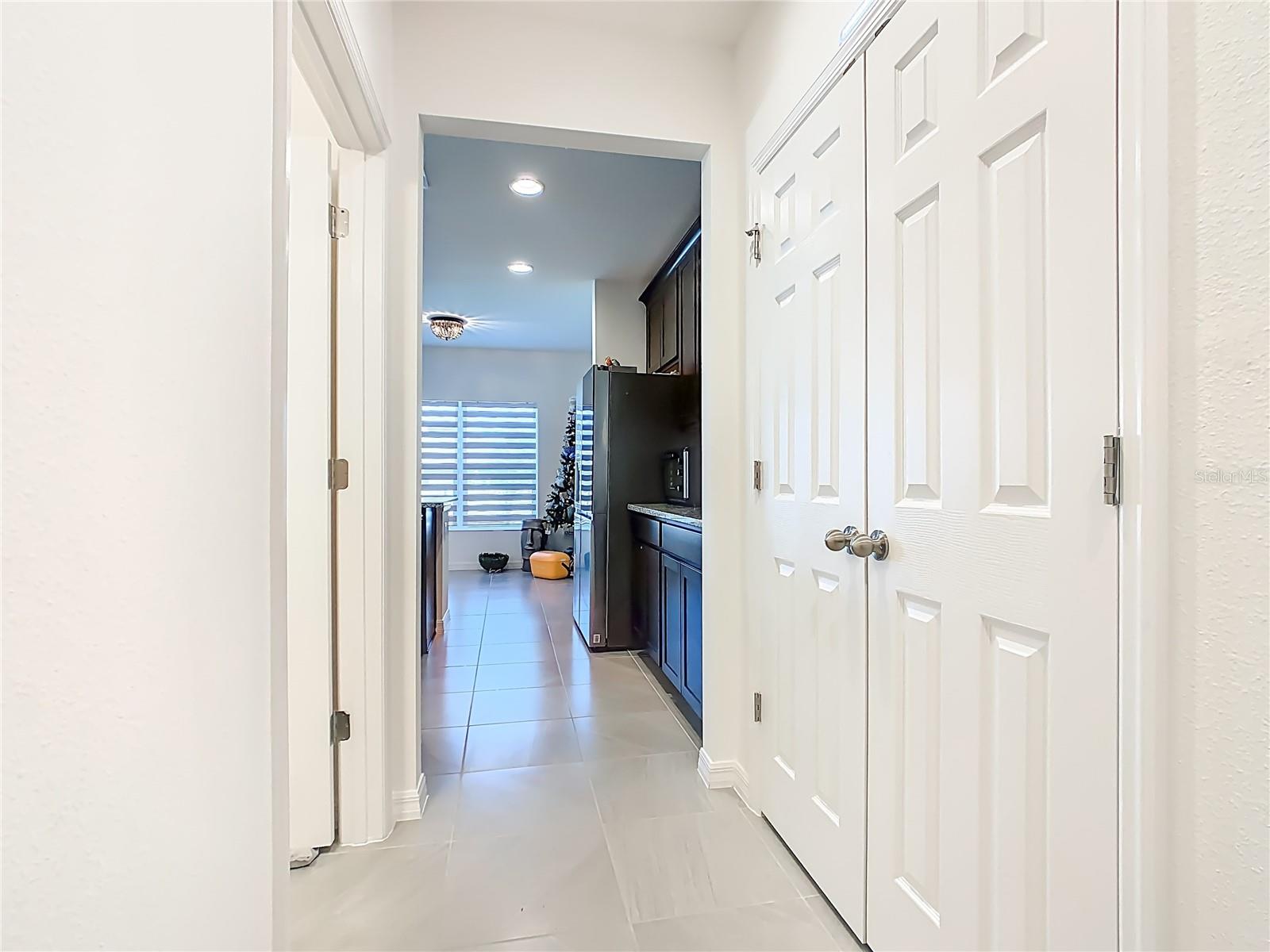 Image 18 of 49 For 1653 Swan Swim Drive