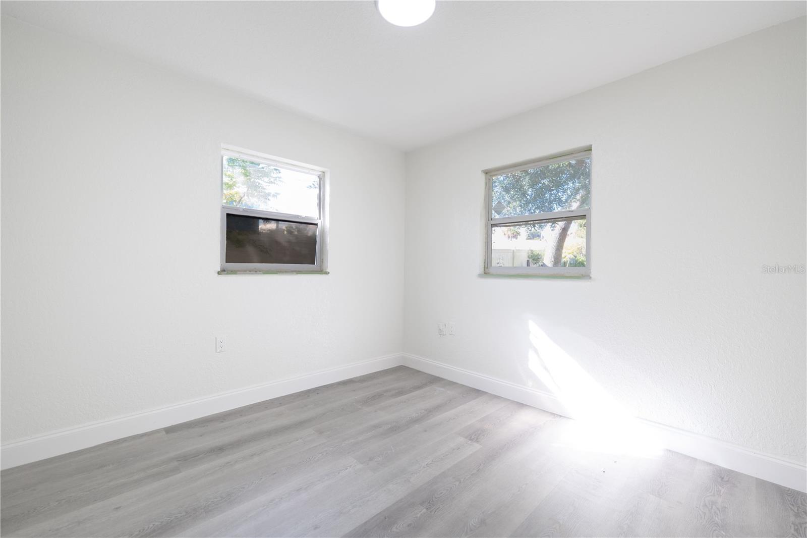 Image 16 of 32 For 4605 Elmira Place