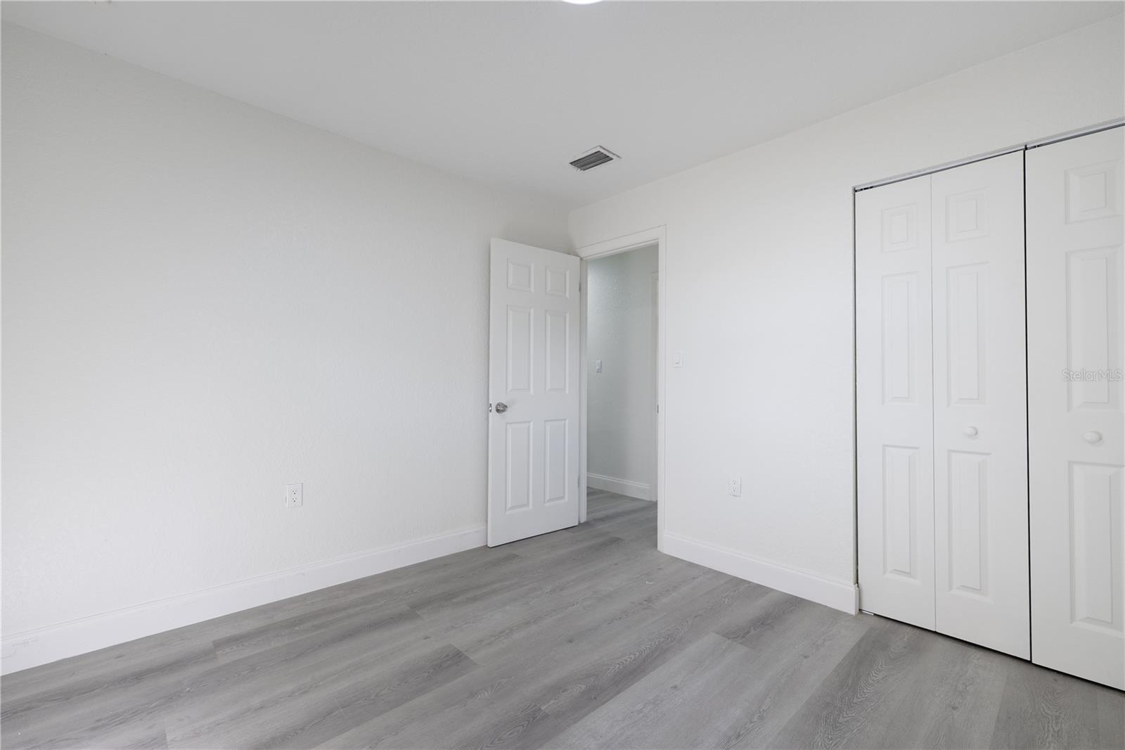 Image 18 of 32 For 4605 Elmira Place