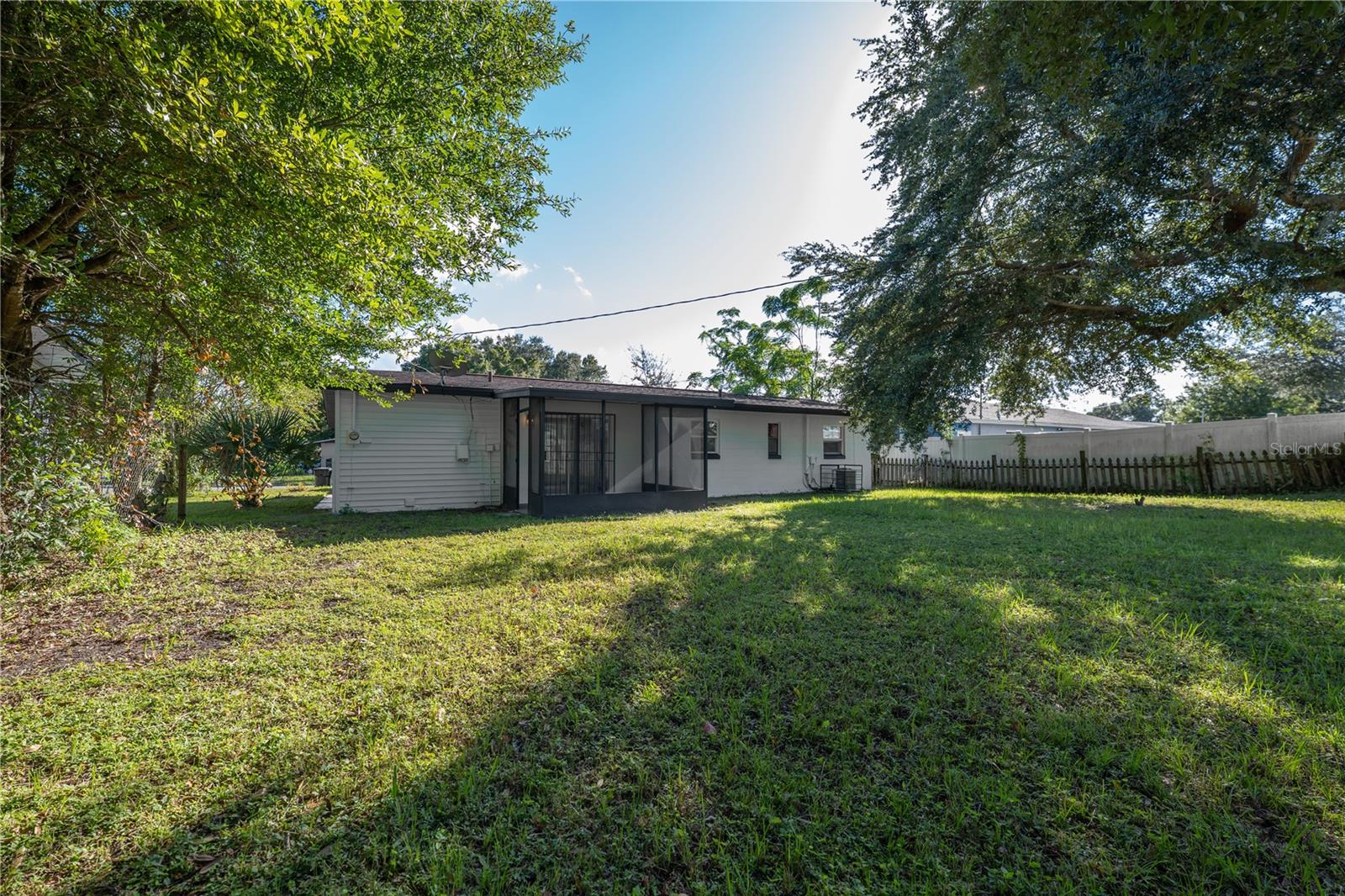 Image 27 of 32 For 4605 Elmira Place