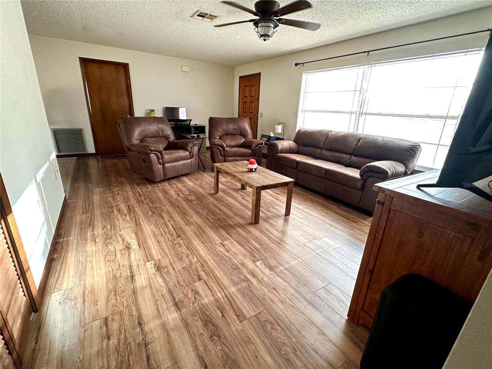 Image 7 of 13 For 1308 Woodingham Drive