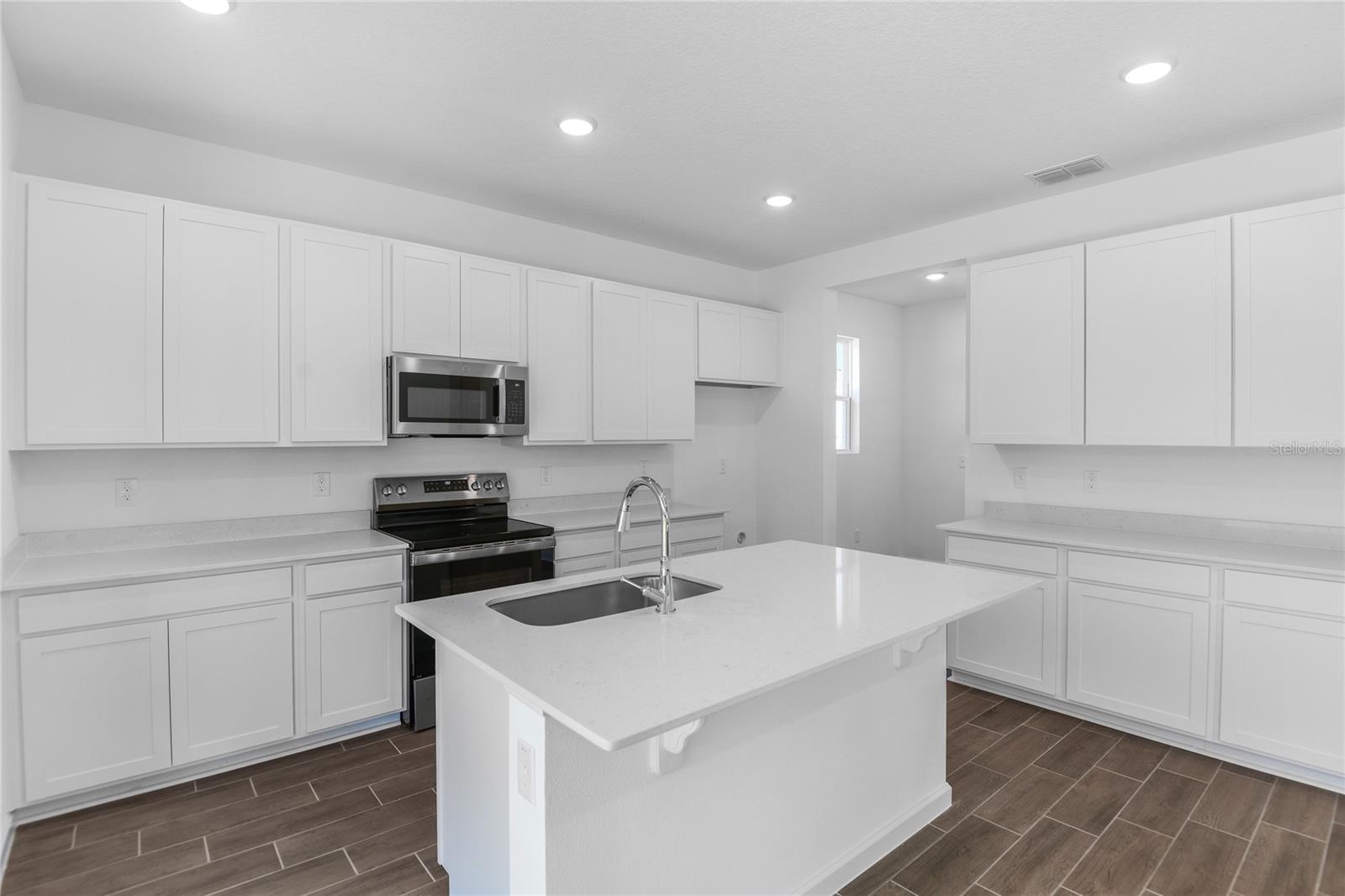 Image 3 of 27 For 6154 64th Terrace
