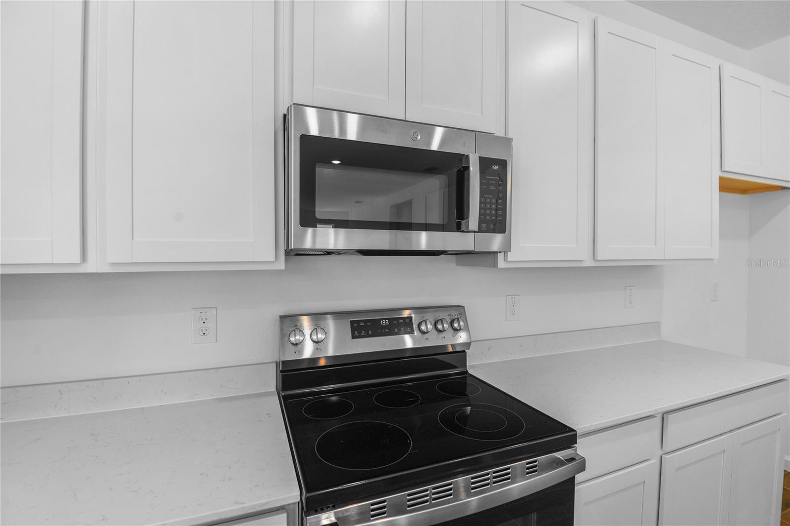 Image 4 of 27 For 6154 64th Terrace
