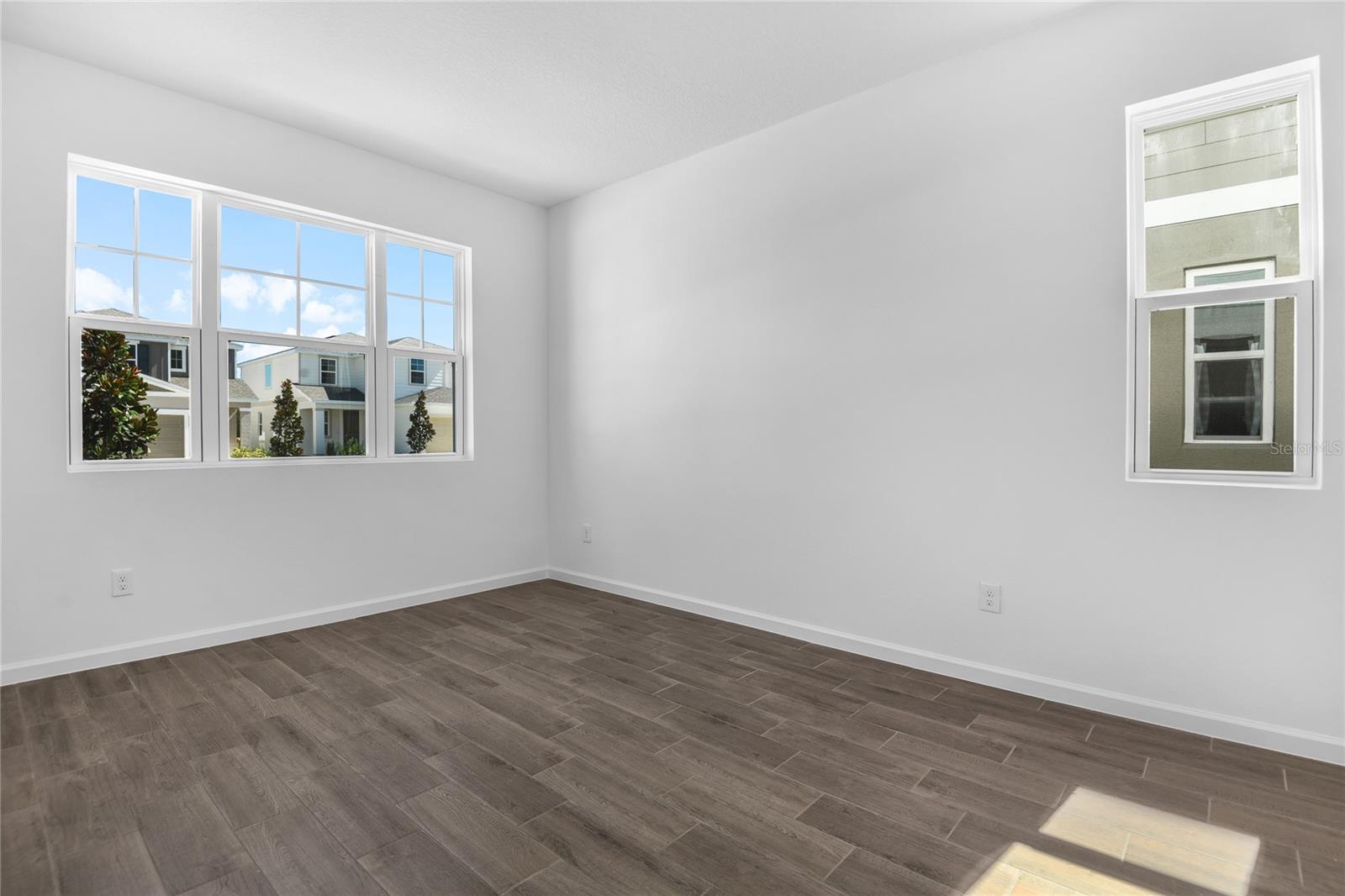 Image 7 of 27 For 6154 64th Terrace
