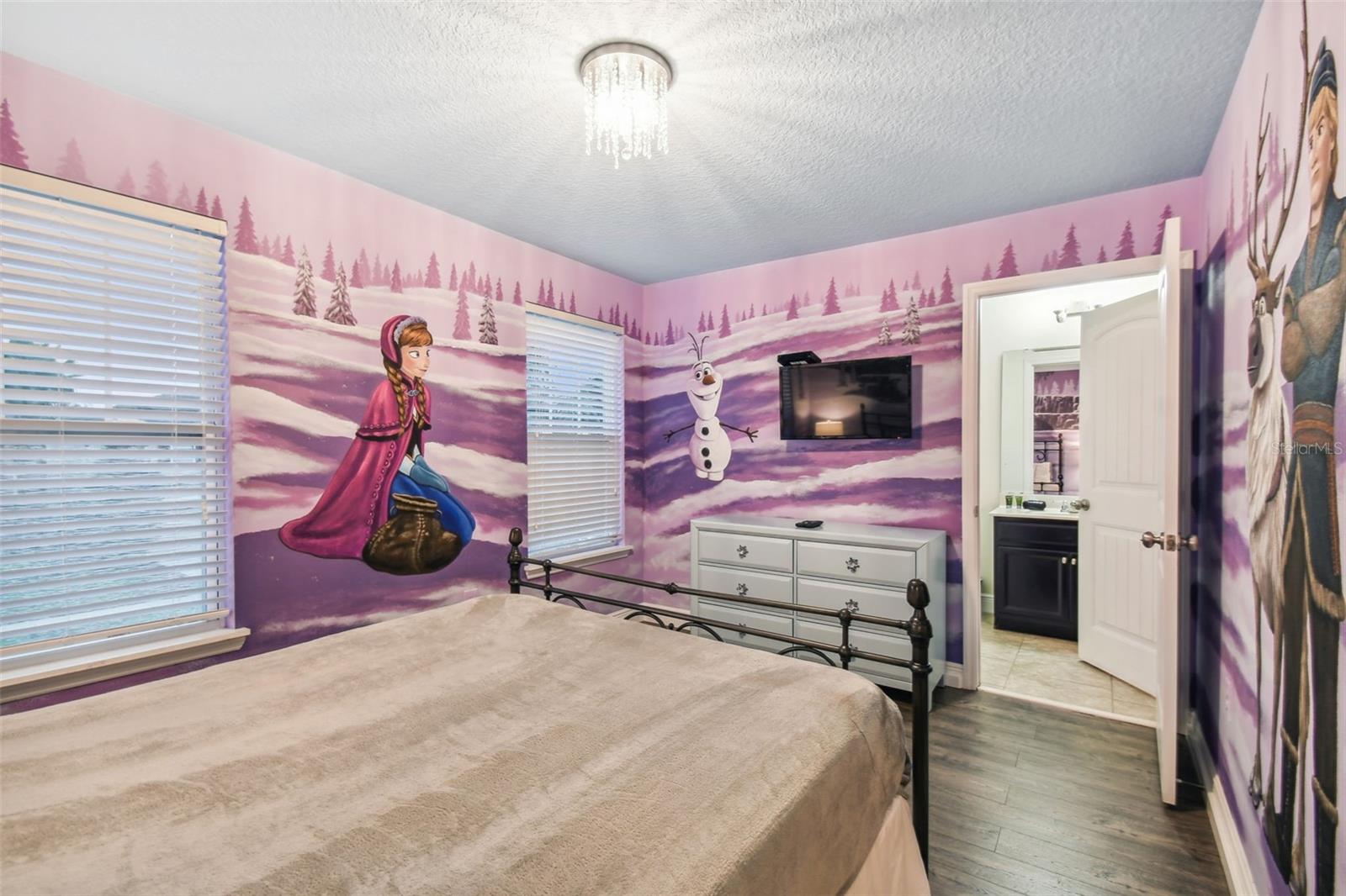 Image 24 of 70 For 5349 Oakbourne Avenue