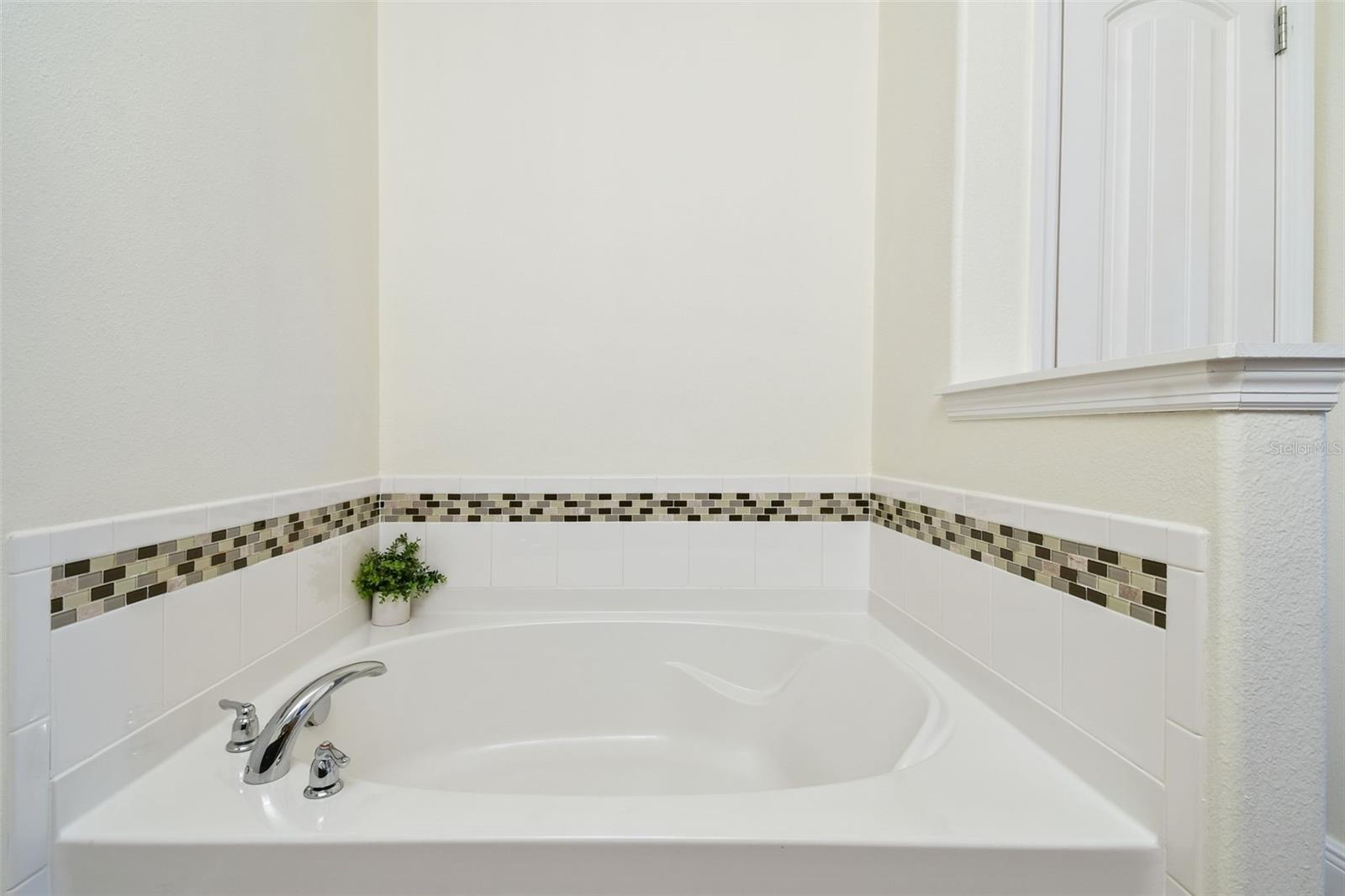 Image 33 of 70 For 5349 Oakbourne Avenue