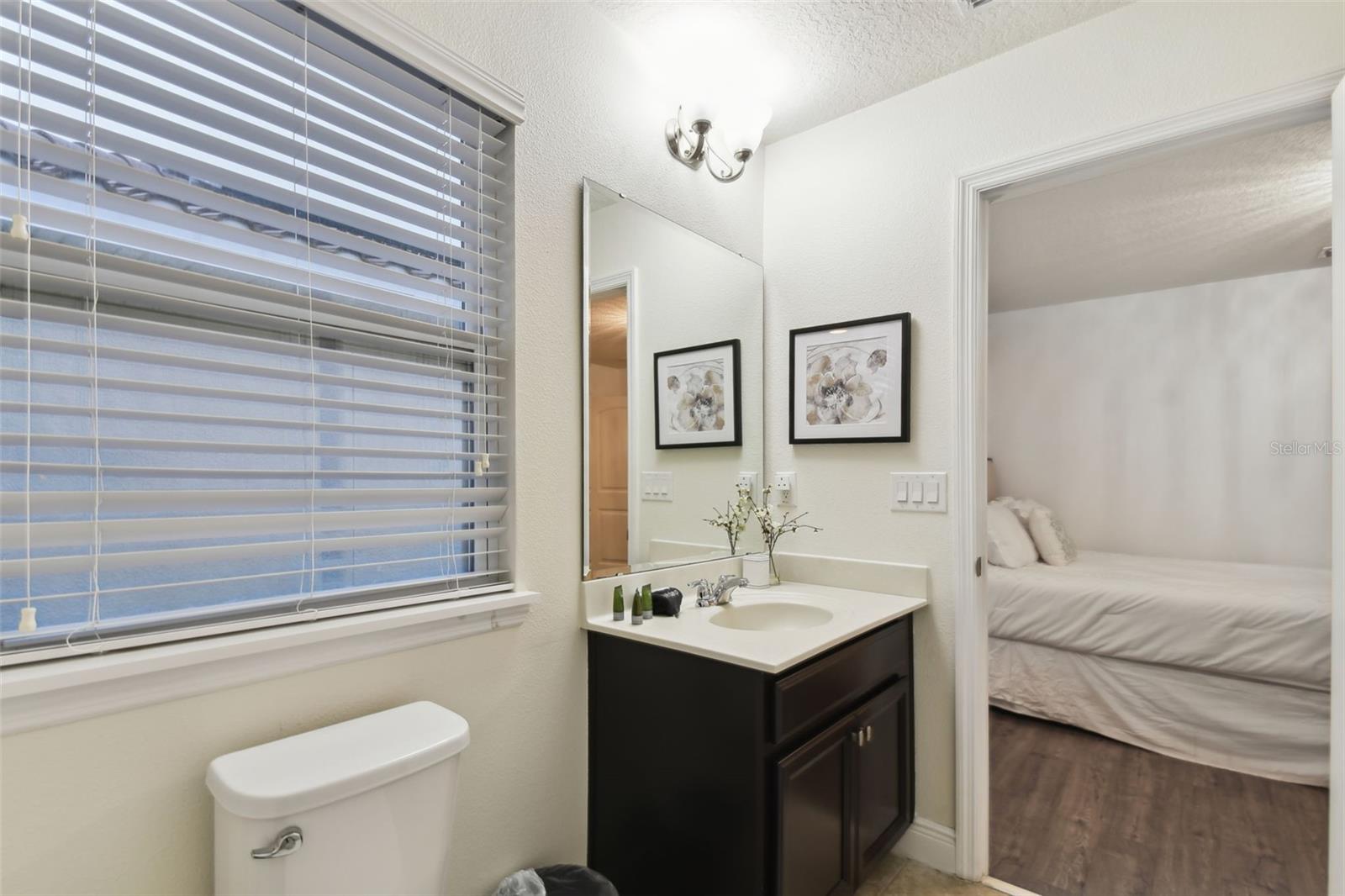 Image 35 of 70 For 5349 Oakbourne Avenue