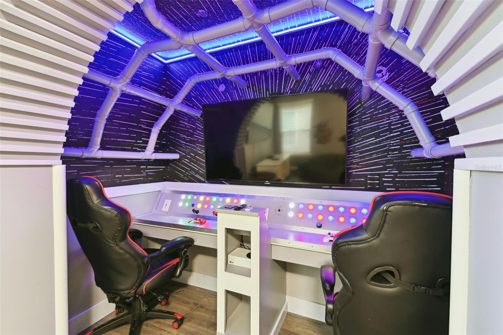 Image 4 of 70 For 5349 Oakbourne Avenue