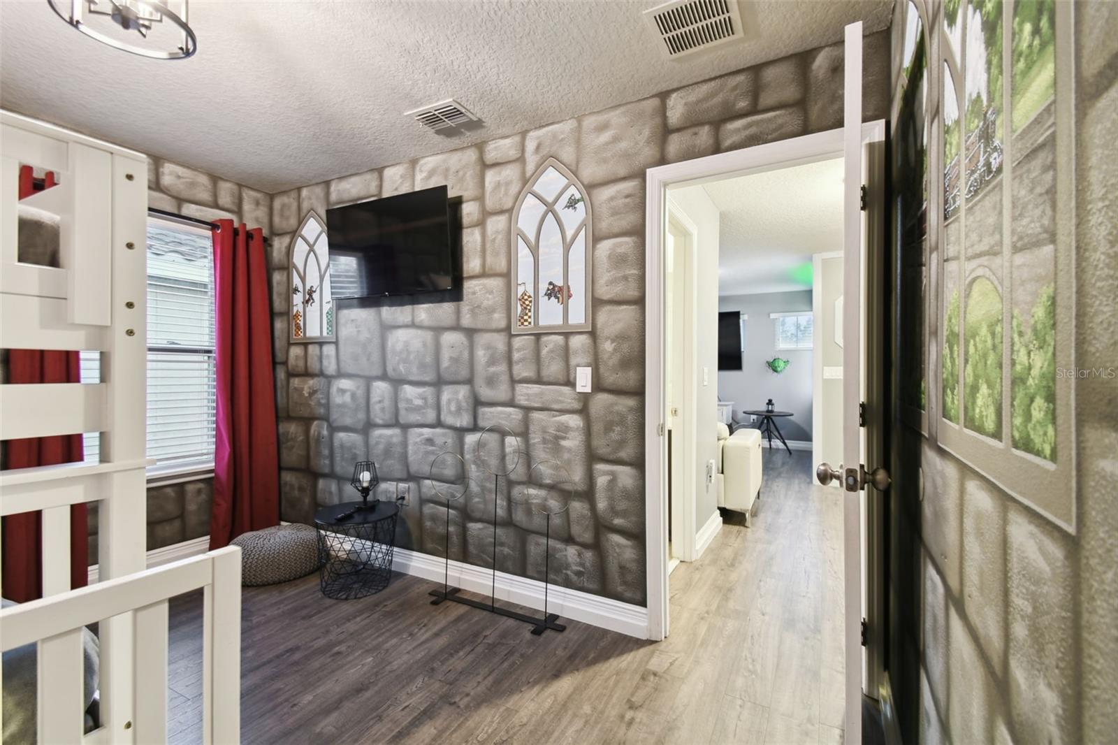 Image 40 of 70 For 5349 Oakbourne Avenue