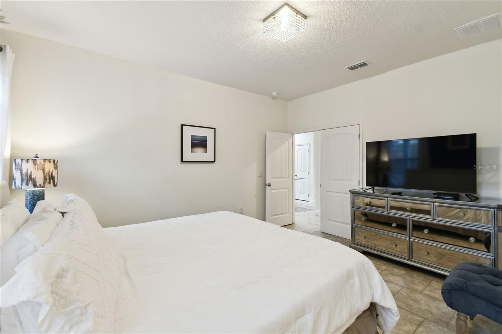 Image 56 of 70 For 5349 Oakbourne Avenue