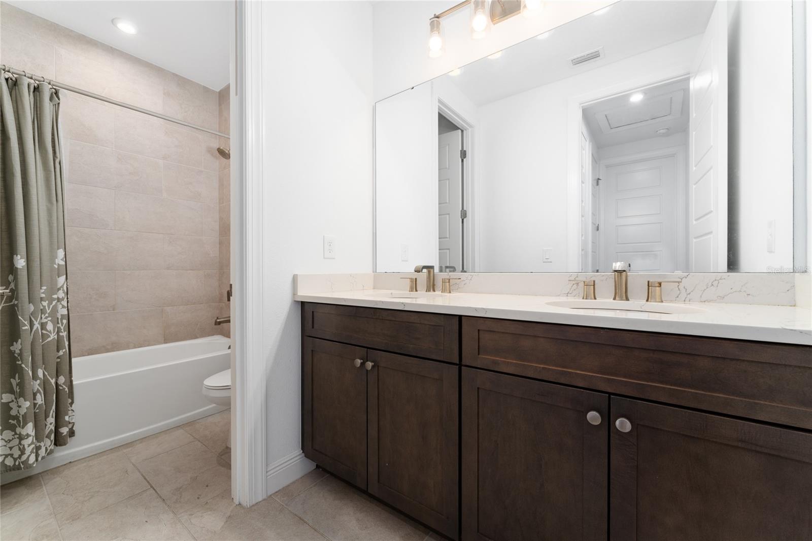 Image 25 of 30 For 6606 Bridgman Street